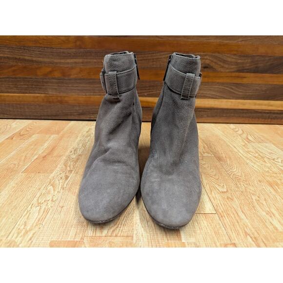 Aquatalia Grey Suede Ankle Booties with buckle accent Made in Italy Women 7.5 - Picture 4 of 9